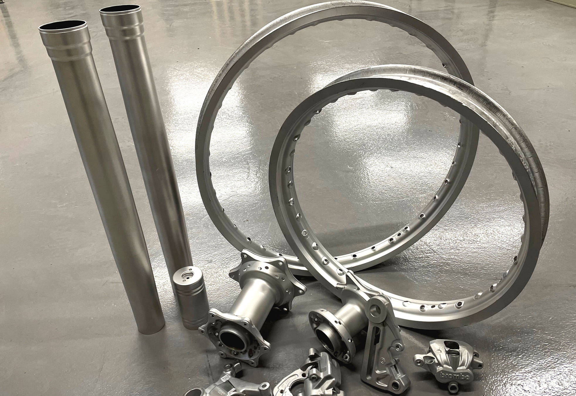 état des pièces avant anodisation